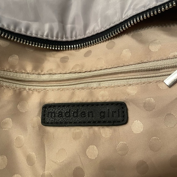 Steve Madden Elegant Light silver and Black Travel Bag - Picture 2 of 11